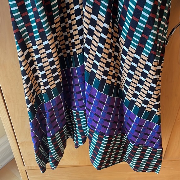 NWT Never Worn Maeve Midi from Anthropologie! Size 2 could fit a 4-6 - Picture 5 of 7